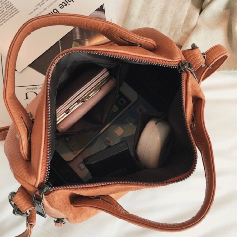 🔄🆕 BRISTOL Vol. 2 Studded Bag - Picture 8 of 8